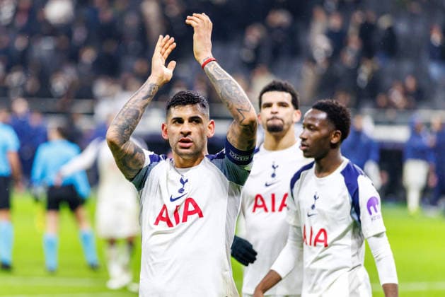 FRANKFURT, DEUTSCHLAND - JANUARY 28: Cristian Romero (Tottenham Hotspur, 17) and teammates celebrate after the team s victory in the UEFA Champions League match between Eintracht Frankfurt vs. Tottenham Hotspur at Eintracht Frankfurt Stadium on matchday 8 of the League Phase on January 28, 2026 in Frankfurt, Deutschland. Hessen Deutschland Copyright: xStephanxHahnex