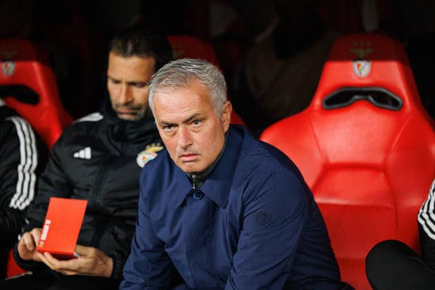 Jose Mourinho seen during Champions League phase game between SL Benfica and Real Madrid CF (Maciej Rogowski Ball Raw Images) Lisbon Estadio da Luz Portugal Copyright: xMaciejxRogowskix BenficaRealMadrid2526-46