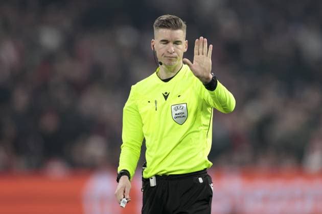 AMSTERDAM , 28-01-2026 , JohanCruijff ArenA , season 2025 2026 , UEFA Champions League football , League phase Matchday 8 , match between Ajax and Olympiacos , picture shows referee Francois Letexier (FRA) Ajax - Olympiacos  x201147524x Copyright: