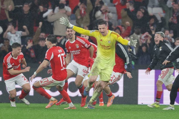 2026 01 28 xfsx , Footballl, UEFA Champions League 2025 26, SL Benfica Real Madrid v l goalkeeper Anatoliy Trubin Sl Benfica ,1 celebrates his winning goal for 4 2 against Real Madrid Copyright: HMBxMedia FernandoxSoares
