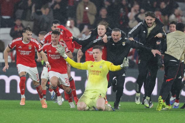 2026 01 28 xfsx , Footballl, UEFA Champions League 2025 26, SL Benfica Real Madrid v l goalkeeper Anatoliy Trubin Sl Benfica ,1 celebrates his winning goal for 4 2 against Real Madrid Copyright: HMBxMedia FernandoxSoares