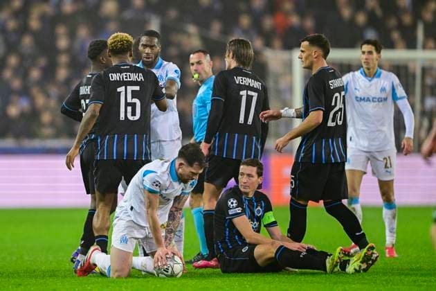 Club Brugge v Marseille - UEFA Champions League BRUGGE, BELGIUM - JANUARY 28 : Kondogbia Geoffrey midfielder of OM Marseille, Onyedika Nwadike Raphael midfielder of Club Brugge during the UEFA Champions League 2025 26 League Phase MD8 match between Club Brugge and Marseille on January 28, 2026 in Brugge, Belgium, 28 01 2026 Brugge Belgium  Copyright: xJanxDexMeuleneirx