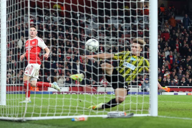 Arsenal gegen Kairat 28. Januar 2026, London UEFA Champions League Fußball, Gruppenphase Arsenal gegen Kairat Viktor Gyokeres von Arsenal sieht, wie sein Schuss von der Linie geklärt wird Foto Charlotte Wilson Abseits London UK  Copyright: xCharlottexWilsonx xOffsidexOffside