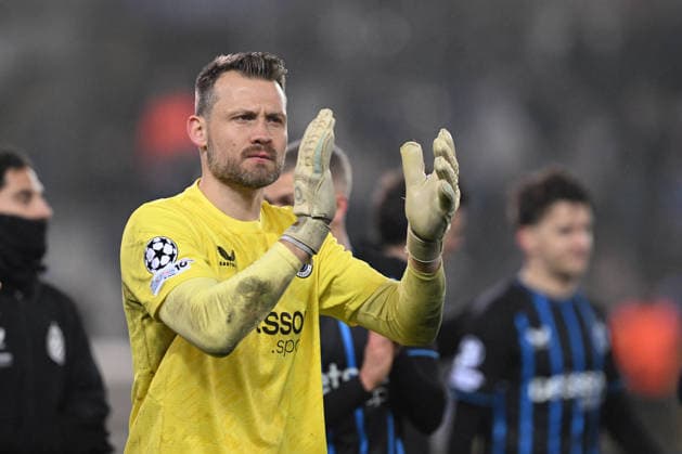 260127 Club Brugge vs Marseille goalkeeper Simon Mignolet (22) of Club Brugge celebrates during the Uefa Champions League 8th matchday in the League phase game in season 2025 - 2026 between Club Brugge KV and Olympique de Marseille on January 29 , 2026 in Brugge, Belgium. (Photo by David Catry Isosport) Brugge Belgium  Copyright: xDavidxCatryx 20260129DC2_0338