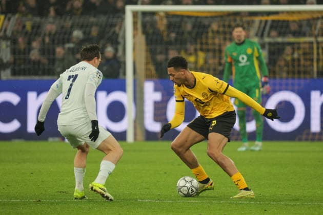 28 01 2026, xgrfx, Football UEFA Champions League , Borussia Dortmund Inter Milan v l Piotr Zielinski Inter Milan , Felix Nmecha Borussia Dortmund DFL DFB REGULATIONS PROHIBIT ANY USE OF PHOTOGRAPHS as IMAGE SEQUENCES and or QUASI VIDEO Signal Iduna Park