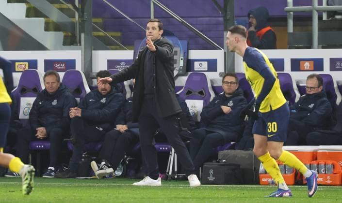 Union s head coach David Hubert gestures during a soccer game between Belgian Royale Union Saint-Gilloise and Italian Atalanta Bergamo, on Wednesday 28 January 2026 in Brussels, on the eight day of the League phase of the UEFA Champions League tournament. VIRGINIExLEFOUR  x159386787x