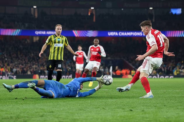 28th January 2026; Emirates Stadium, London, England; UEFA Champions League Football, Arsenal versus Kairat; Viktor Gyokeres of Arsenal takes a shot on goal  HenningxvonxJagow Content restricted for UK based newspaper