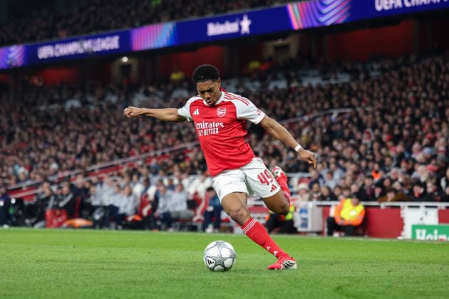 28th January 2026; Emirates Stadium, London, England; UEFA Champions League Football, Arsenal versus Kairat; Myles Lewis-Skelly of Arsenal crosses the ball into the Kairat box  HenningxvonxJagow Content restricted for UK based newspaper