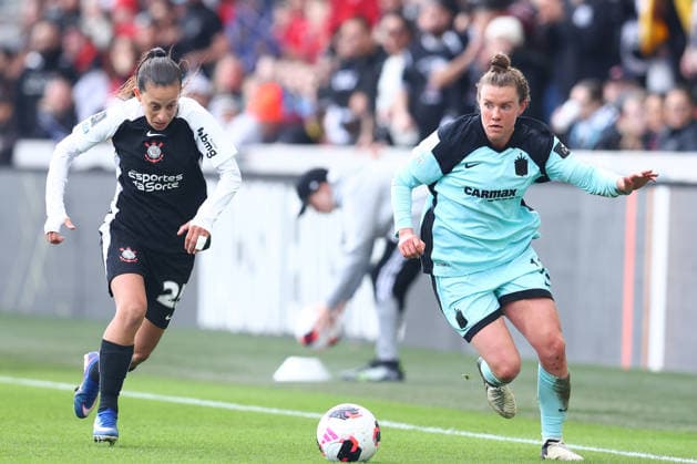 London, England, 28th January 2026. Belen Aquino of Corinthians and Savannah McCaskill of Gotham challenge for the ball during the Gotham FC vs Corinthians Feminino FIFA Womens Champions Cup semi-final match at Gtech Community Stadium, London. Picture credit should read: Paul Terry Sportimage EDITORIAL USE ONLY. No use with unauthorised audio, video, data, fixture lists, club league logos or live services. Online in-match use limited to 120 images, no video emulation. No use in betting, games or single club league player publications. SPI_145_PT_Gotham_Corinthians SPI-4483-0145