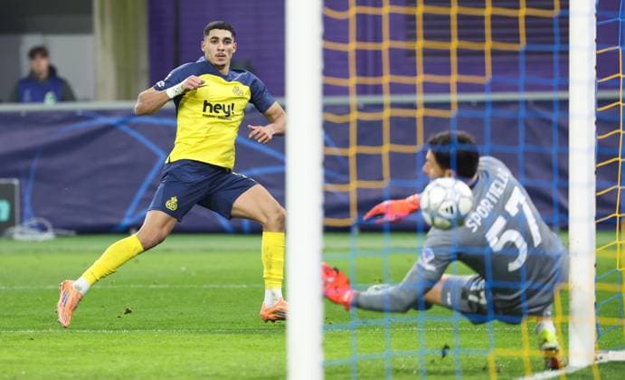 Union s Anan Khalaili scoring the 1-0 goal during a soccer game between Belgian Royale Union Saint-Gilloise and Italian Atalanta Bergamo, on Wednesday 28 January 2026 in Brussels, on the eight day of the League phase of the UEFA Champions League tournament. VIRGINIExLEFOUR  x159399302x