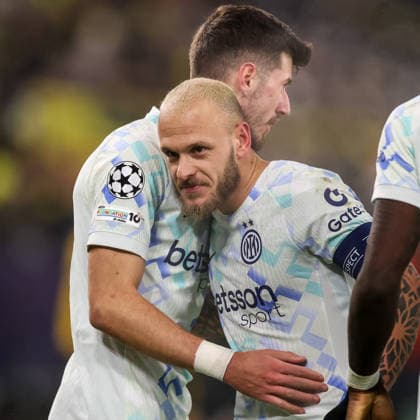 DORTMUND, GERMANY - JANUARY 28: Federico Dimarco of FC Internazionale celebrates with his team mates after scoring his team s first goal during the UEFA Champions League 2025 26 League Phase MD8 match between Borussia Dortmund and FC Internazionale Milano at BVB Stadion Dortmund on January 28, 2026 in Dortmund, Germany. (Photo by Rene Nijhuis) SPO  Copyright: xRenexNijhuis