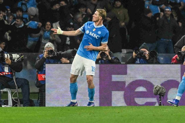 CALCIO - UEFA Champions League - SSC Napoli vs Chelsea FC Rasmus Hojlund of SSC Napoli scoring a goal of 2-1 during the Uefa Champions League between SSC Napoli vs Chelsea FC :Agostino Gemito PA Naples Italy  Copyright: xIPAxSport ABACAx