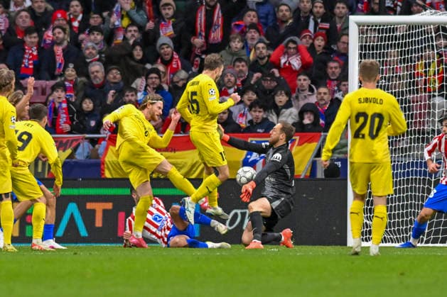 January 29, 2026, Madrid, Madrid, Spain: KASPER HOEGH of F. K. Bodo Glimt shoots for goal during the Champions League match, league match 8 between ATLETICO DE MADRID and F. K. BODO GLIMT, held on January 28, 2026, at the Riad Air Metropolitano, Madrid, Spain. Madrid Spain - ZUMAc312 20260129_zsp_c312_017 Copyright: xOscarxManuelxSanchezx