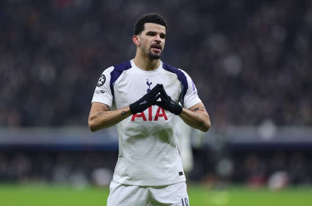 28 01 2026, Football UEFA Champions League, Eintracht Frankfurt Tottenham Hotspur, emonline, emspor, v l , Goal celebration, celebrate the goal 0 2 by Dominic Solanke Tottenham Hotspur , Goal celebration, celebrate the goal DFL DFB REGULATIONS PROHIBIT ANY USE OF PHOTOGRAPHS AS IMAGE SEQUENCES AND OR QUASI VIDEO xdcx Copyright: HMBxMedia Claus