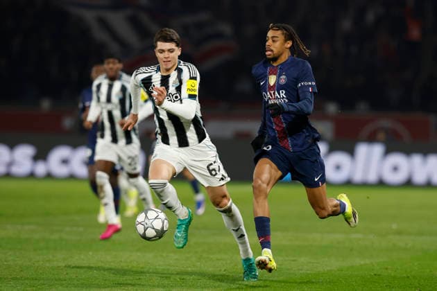 January 28, 2026, Paris, Paris, France: Lewis MILEY of NEWCASTLE UNITED in action during the match of UEFA Champions League between Paris Saint Germain and New Castle United at Parc des Princes Stadium - on January 28 2025 Paris - France Paris France - ZUMAb253 20260128_zsp_b253_015 Copyright: xLoicxBaratouxx