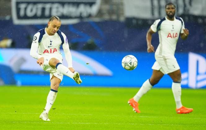 Xavi Simons of Tottenham Hotspur Eintracht Frankfurt v Tottenham Hotspur, UEFA Champions League, Group Stage, Football, Deutsche Bank Park, Frankfurt, Germany - 28 Jan 2026Frankfurt Deutsche Bank Park Germany EDITORIAL USE ONLY No use with unauthorised audio, video, data, fixture lists, club league logos or live services. Online in-match use limited to 120 images, no video emulation. No use in betting, games or single club league player publications. Copyright: xJavierxGarcia Shutterstockx 16429470eu