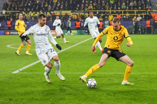 28 01 2026, xgrfx, Football UEFA Champions League , Borussia Dortmund Inter Milan v l Henrikh Mkhytarian Inter Milan , Maximilian Beier Borussia Dortmund DFL DFB REGULATIONS PROHIBIT ANY USE OF PHOTOGRAPHS as IMAGE SEQUENCES and or QUASI VIDEO Signal Iduna Park