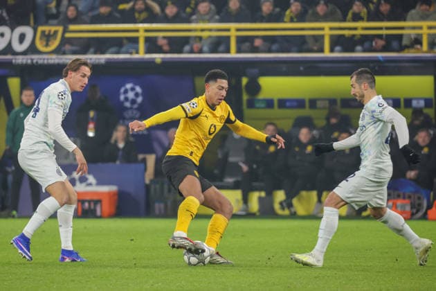 28 01 2026, xgrfx, Football UEFA Champions League , Borussia Dortmund Inter Milan v l Davide Frattesi Inter Milan , Jobe Bellingham Borussia Dortmund , Henrikh Mkhytarian Inter Milan DFL DFB REGULATIONS PROHIBIT ANY USE OF PHOTOGRAPHS as IMAGE SEQUENCES and or QUASI VIDEO Signal Iduna Park