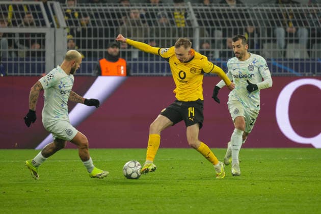 28 01 2026, xgrfx, Football UEFA Champions League , Borussia Dortmund Inter Milan v l Federico Dimarco Inter Milan , Maximilian Beier Borussia Dortmund , Henrikh Mkhytarian Inter Milan DFL DFB REGULATIONS PROHIBIT ANY USE OF PHOTOGRAPHS as IMAGE SEQUENCES and or QUASI VIDEO Signal Iduna Park