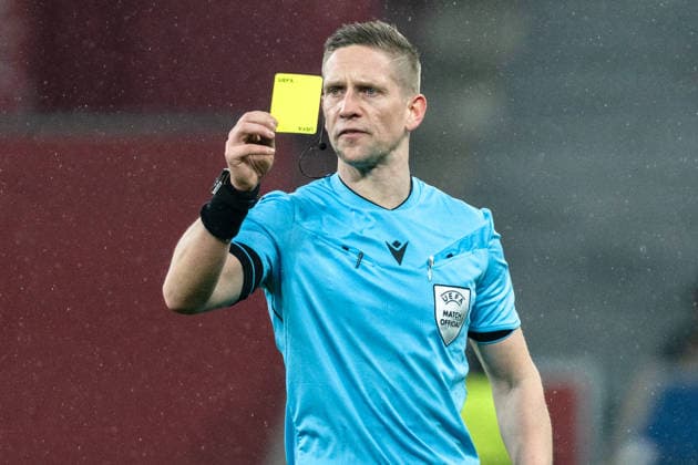 UEFA Champions League 2025 26 Bayer 04 Leverkusen v Villarreal CF Matchday 8 of the league phase Wednesday, 28 01 2026 BayArena Nordrhein Westfalen, Germany Espen Eskas Referee Yellow card Copyright: xCelinaxLeiersx