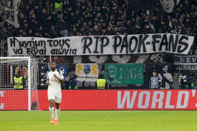 Eintracht Frankfurt fans hold up a banner reading RIP PAOK FANS during the UEFA Europa League match against Tottenham Hotspur in memory of seven PAOK fans who died in a car crash 28 01 2026, Soccer, Eintracht Frankfurt vs Tottenham Hotspur UEFA Champions League, GER, Frankfurt, Deutsche Bank Park Copyright: HMBxMedia xHeikoxBecker