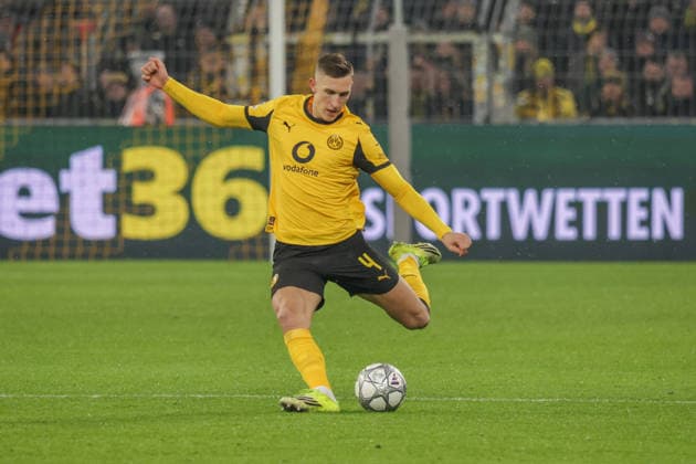 28 01 2026, xgrfx, Football UEFA Champions League , Borussia Dortmund Inter Milan v l Nico Schlotterbeck Borussia Dortmund DFL DFB REGULATIONS PROHIBIT ANY USE OF PHOTOGRAPHS as IMAGE SEQUENCES and or QUASI VIDEO Signal Iduna Park