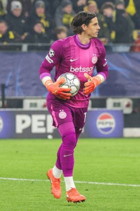 28 01 2026, xgrfx, Football UEFA Champions League , Borussia Dortmund Inter Milan v l Yann Sommer Inter Milan DFL DFB REGULATIONS PROHIBIT ANY USE OF PHOTOGRAPHS as IMAGE SEQUENCES and or QUASI VIDEO Signal Iduna Park