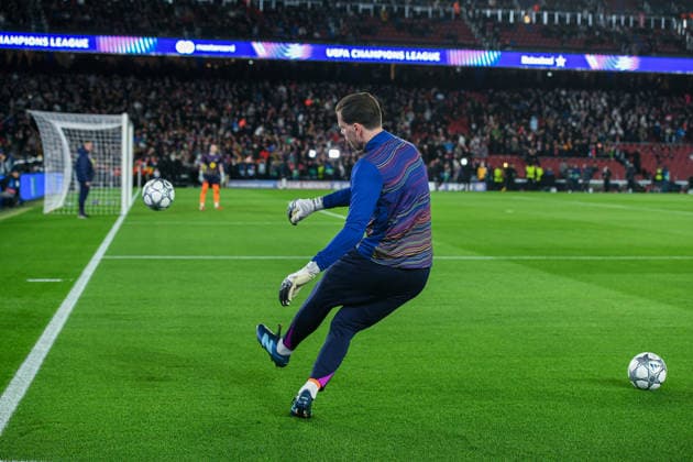 FC Barcelona, Barca v FC COPENHAGUE SPOTIFY CAMP NOU. BARCELONA. January 28, 2026 FC BARCELONA vs FC COPENHAGUE January 28, 2026 Wojciech Szczesny (25) goalkeeper of FC Barcelona warming up during the soccer match corresponding to the eigth match of the group stage of the UEFA Champions League between FC Barcelona and FC Copenhague at Spotify Camp Nou in Barcelona, Spain. Barcelona ESP Copyright: xS.xRosx