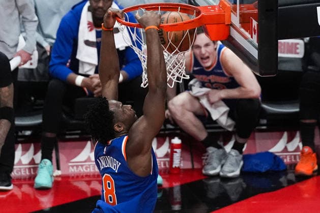 New York Knicks vs Toronto Raptors TORONTO, CANADA - JANUARY 28 : OG Anunoby (8) of New York Knicks dunks the ball during the NBA, Basketball Herren, USA basketball game between New York Knicks and Toronto Raptors at the Scotiabank Arena on January 28, 2026 in Toronto, Ontario, Canada. Mert Alper Dervis Anadolu Ontario Canada. Editorial use only. Please get in touch for any other usage.  Copyright: x2026xAnadoluxMertxAlperxDervisx