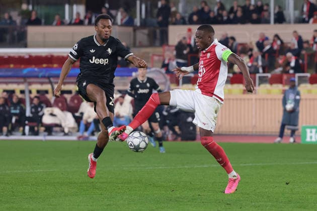 Monaco, Monaco, 28th January 2026. Denis Zakaria of AS Monaco challenges Lois Openda of Juventus during the AS Monaco vs Juventus UEFA Champions League match at Stade Louis II, Monaco. Picture credit should read: Jonathan Moscrop Sportimage EDITORIAL USE ONLY. No use with unauthorised audio, video, data, fixture lists, club league logos or live services. Online in-match use limited to 120 images, no video emulation. No use in betting, games or single club league player publications. SPI_059_JM_MONACO_JUVE_UCL SPI-4416-0059
