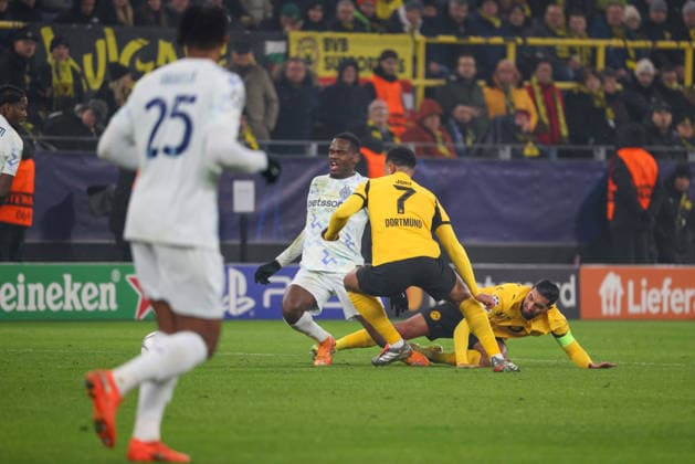 Dortmund, Germany January 28, 2026 Champions League 2025 2026 Borussia Dortmund vs Inter Milan Pictured from left in duel Ange Yoan Bonny Inter , Jobe Bellingham BVB and Emre Can BVB Signal Iduna Park Nordrhein Westfalen Copyright: xFotostandx xFantinix
