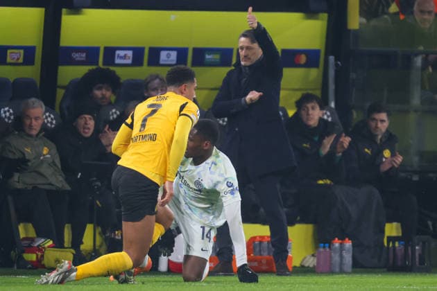 Dortmund, Germany January 28, 2026 Champions League 2025 2026 Borussia Dortmund vs Inter Milan In the picture from left in the duel Jobe Bellingham BVB and Ange Yoan Bonny Inter , next to coach Niko Kovac BVB Signal Iduna Park Nordrhein Westfalen Copyright: xFotostandx xFantinix