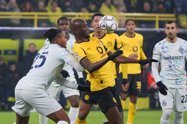 Dortmund, Germany January 28, 2026 Champions League 2025 2026 Borussia Dortmund vs Inter Milan In the picture from left in the duel Manuel Akanji Inter and Serhou Guirassy BVB , next to Henrikh Mkhitaryan Inter Signal Iduna Park North Rhine-Westphalia Copyright: xFotostandx xFantinix