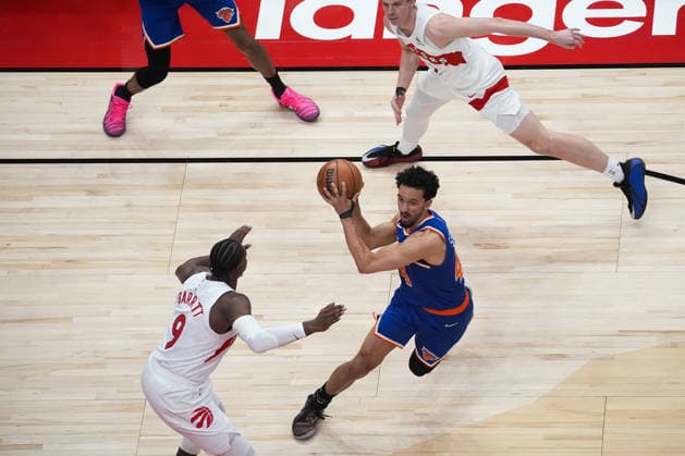 New York Knicks vs Toronto Raptors TORONTO, CANADA - JANUARY 28 : Landry Shamet (44) of New York Knicks in action during the NBA, Basketball Herren, USA basketball game between New York Knicks and Toronto Raptors at the Scotiabank Arena on January 28, 2026 in Toronto, Ontario, Canada. Mert Alper Dervis Anadolu Ontario Canada. Editorial use only. Please get in touch for any other usage.  Copyright: x2026xAnadoluxMertxAlperxDervisx