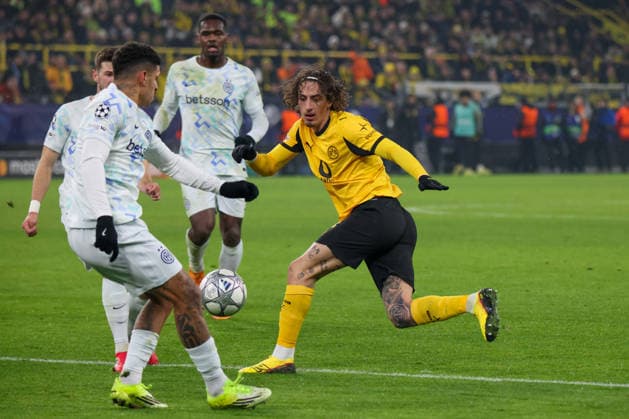 Dortmund, Germany January 28, 2026 Champions League 2025 2026 Borussia Dortmund vs Inter Milan Pictured from left Francesco Acerbi Inter and Fabio Silva BVB Signal Iduna Park North Rhine-Westphalia Copyright: xFotostandx xFantinix