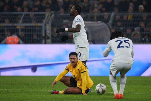 Dortmund, Germany January 28, 2026 Champions League 2025 2026 Borussia Dortmund vs Inter Milan Pictured from left Jobe Bellingham BVB , Marcus Thuram Inter and Manuel Akanji Inter Signal Iduna Park Nordrhein Westfalen Copyright: xFotostandx xFantinix