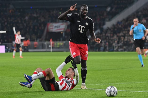 28 01 2026, xjrdrx, Football UEFA Champions League, PSV Eindhoven FC Bayern Muenchen v l Sergino Dest PSV Eindhoven Jonathan Tah FC Bayern Muenchen Zweikampf, Aktion, action, battle for the ball DFL DFB REGULATIONS PROHIBIT ANY USE OF PHOTOGRAPHS as IMAGE SEQUENCES and or QUASI VIDEO Eindhoven