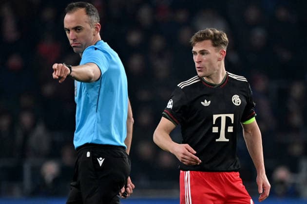 28 01 2026, xjrdrx, Football UEFA Champions League, PSV Eindhoven FC Bayern Muenchen v l Referee Referee Joao Pinheiro Portugal Joshua Kimmich FC Bayern Muenchen DFL DFB REGULATIONS PROHIBIT ANY USE OF PHOTOGRAPHS as IMAGE SEQUENCES and or QUASI VIDEO Eindhoven