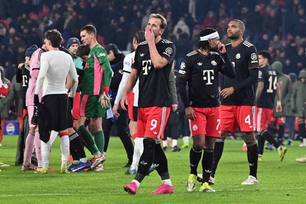 28 01 2026, xjrdrx, Football UEFA Champions League, PSV Eindhoven FC Bayern Muenchen v l Harry Kane FC Bayern Muenchen Serge Gnabry FC Bayern Muenchen Jonathan Tah FC Bayern Muenchen DFL DFB REGULATIONS PROHIBIT ANY USE OF PHOTOGRAPHS as IMAGE SEQUENCES and or QUASI VIDEO Eindhoven