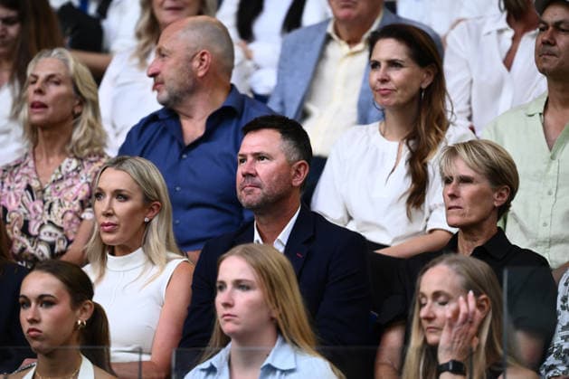 TENNIS AUSTRALIAN OPEN, Former Australian cricket captain Ricky Ponting watches Aryna Sabalenka of Russia and Elina Svitolina of Ukraine during the women™s semifinals against on day 12 of the 2026 Australian Open tennis tournament at Melbourne Park in Melbourne, Thursday, January 29, 2026. ( NO ARCHIVING MELBOURNE VICTORIA AUSTRALIA  Copyright: xJOELxCARRETTx 20260129131921941260
