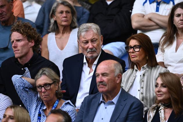 TENNIS AUSTRALIAN OPEN, Former Australian sailor John Bertrand watches Aryna Sabalenka of Russia and Elina Svitolina of Ukraine during the women™s semifinals against on day 12 of the 2026 Australian Open tennis tournament at Melbourne Park in Melbourne, Thursday, January 29, 2026. ( NO ARCHIVING MELBOURNE VICTORIA AUSTRALIA  Copyright: xJOELxCARRETTx 20260129170299435025