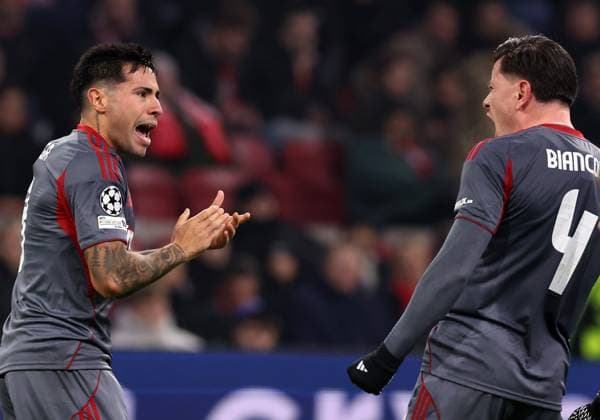 Francis Ortega of Olympiakos Piraeus celebrates after winning the game with Giulian Biancone of Olympiakos Piraeus during the match AFC Ajax Amsterdam vs Olympiacos Piraues at the Johan Cruijff ArenA for the UEFA Champions League season 2025 2026 in AMSTERDAM, Netherlands on 28 january 2026 Photo by Peter Lous EYE4IMAGES
