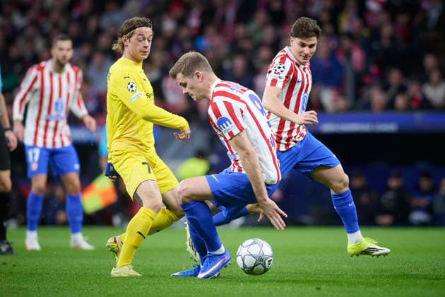 Atletico de Madrid s Alexander Sorloth (R) and FK Bodo Glimt s Patrick Berg during Champions League 2025 2026, Round 8 match. January 28 ,2026. (20260128093)