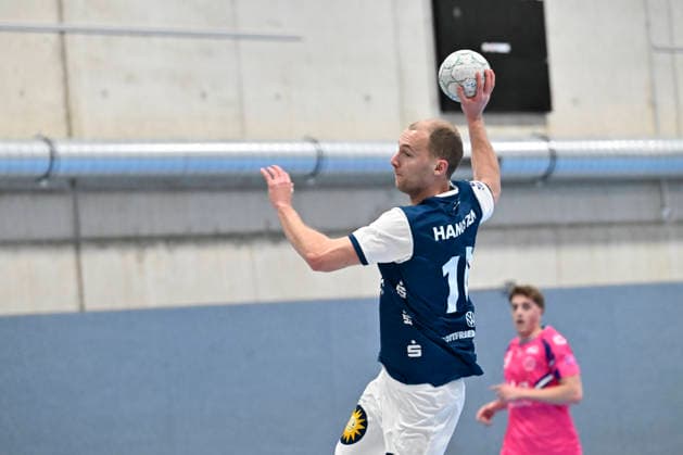 GER, 1 HBL, BHC06, Testspiel, BHC06 gegen TSV Bayer Dormagen 29 01 2026, Solingen ,BHC Leistungszentrum, GER, 1 Liqui Moly HBL, Testspiel BHC06 gegen TSV Bayer Dormagen 1 Liqui Moly HBL regulations prohibit any use of photographs as image sequences and or quasi video im Bild Fynn Hangstein Bergischer HC 10 am Kreis beim Wurf NordphotoxGmbHx xFreund nph00018