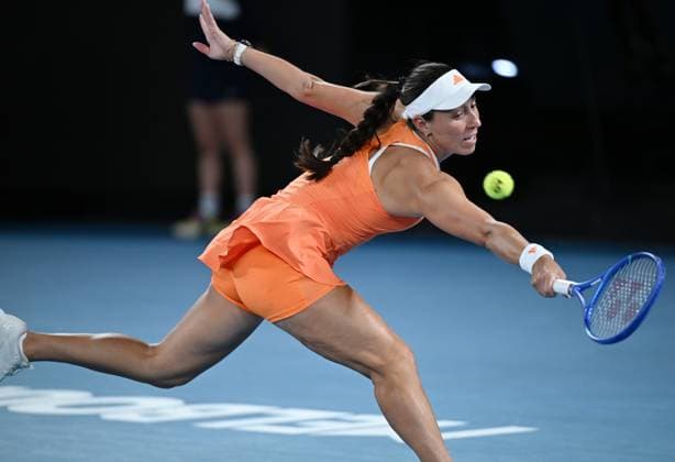(260129) -- MELBOURNE, Jan. 29, 2026 -- Jessica Pegula hits a return during the women s singles semifinal match between Jessica Pegula of the United States and Elena Rybakina of Kazakhstan at the Australian Open tennis tournament in Melbourne, Australia, Jan. 29, 2026. (Photo by Xinhua) (SP)AUSTRALIA-MELBOURNE-TENNIS-AUSTRALIAN OPEN-WOMEN S SINGLES-SEMIFINALS WangxShen 
