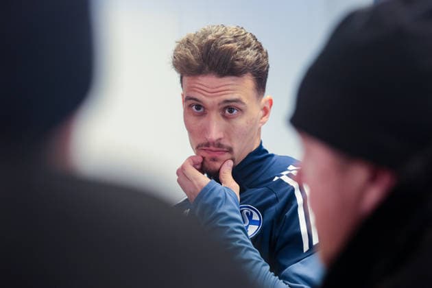 29 01 2026, Football, Season 2025 2026, Training FC Schalke 04, Media round with Dejan Ljubicic FC Schalke 04 , Gelsenkirchen Training ground of S04 Hamburg Germany xRHR PHOTO DEx Copyright: DennisxEwert RHR-FOTOx RHR-FOTO DE