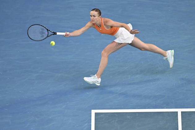 AUSTRALIAN OPEN 2026 MELBOURNE, AUSTRALIA - JANUARY 29: Elina Svitolina (UKR) in action against Aryna Sabalenka (NOT SEEN) during the Semifinals match at the Australian Open grand slam tennis tournament at Melbourne Park in Melbourne, Australia on January 29, 2026 Mark Avellino Anadolu Melbourne Australia. Editorial use only. Please get in touch for any other usage.  Copyright: x2026xAnadoluxMarkxAvellinox