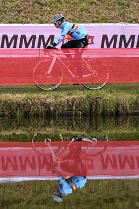UCI World Championships 2026 Hulst - Media activities 29 01 2026 HULST, THE NETHERLANDS - JANUARY 29 : Illustration picture showing a belgian cyclocross rider on training during the official training session on the track of the 2026 UCI Cyclo-Cross World Championships on January 29, 2026 in Hulst, The Netherlands, 29 01 2026 Hulst The Netherlands  Copyright: xNicoxVereeckenx
