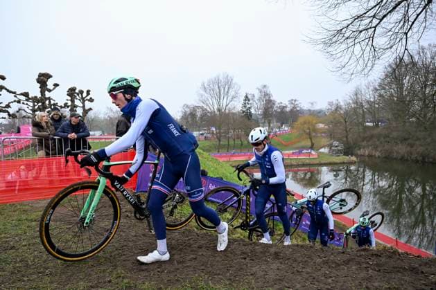 UCI World Championships 2026 Hulst - Media activities 29 01 2026 HULST, THE NETHERLANDS - JANUARY 29 : Illustration picture showing French cyclocross riders on training during the official training session on the track of the 2026 UCI Cyclo-Cross World Championships on January 29, 2026 in Hulst, The Netherlands, 29 01 2026 Hulst The Netherlands  Copyright: xNicoxVereeckenx