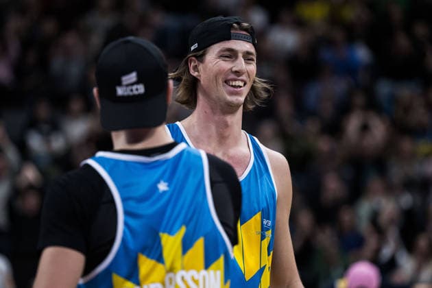 260129 Swedens Jacob Hölting Nilsson cheers with Elmer Andersson during Stockholm Beach 2026 on January 29, 2026 in Stockholm  Copyright: EMMAxWALLSKOG BB260129EW018